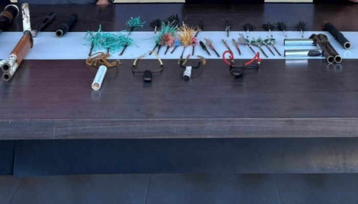 Usai Redam Konflik Antarwarga di Walmas, Kelompok yang Bertikai Sukarela Serahkan Sejumlah Senjata Rakitan ke Polres Luwu