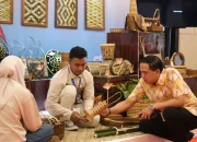 PT Vale Hadirkan Produk Kriya Lokal Teduhu di Ajang Dekranas