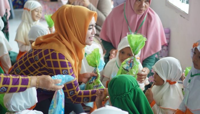 Monitoring MPLS Ramah di TK Hikma Lamasi, Bunda PAUD Luwu Tekankan Pentingnya Komunikasi Antara Guru dan Orang Tua Murid