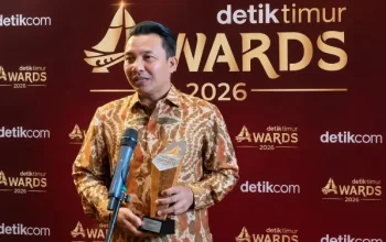 Andi Abdullah Rahim Terima Penghargaan Detiktimur Awards 2026 Kategori Akselerator Inovasi Pengentasan Kemiskinan Ekstrem 8 Bupati Lutra Sabet Penghargaan Detiktimur Awards 2026 e1786340785474