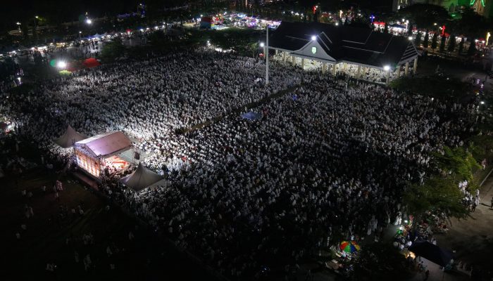 Penutup Rangkaian Hari Jadi Kabupaten Luwu ke-67, Ribuan Masyarakat Antusias Mengikuti Dzikir dan Tabligh Akbar