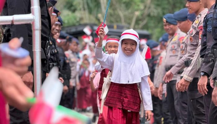 3.395 Jembatan Diresmikan Serentak, Dua Diantaranya Jembatan Gantung yang Dibangun Personel Batalyon D Pelopor