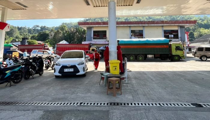 Dituding Utamakan Pelansir, SPBU Larompong Tegaskan Justru Lebih Mengutamakan Petani dan Nelayan