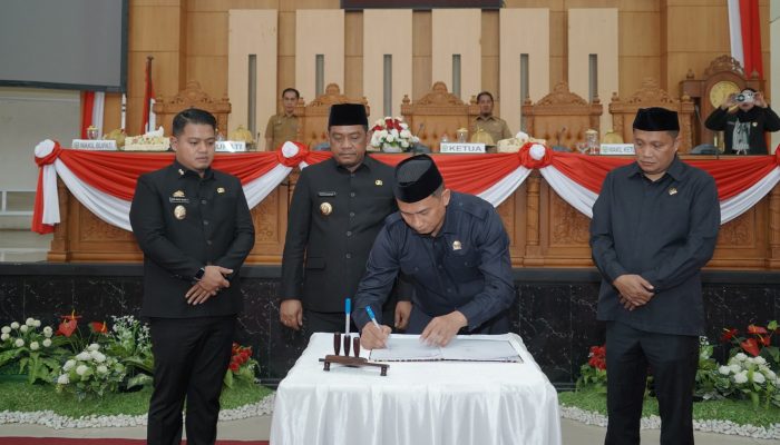 Pemerintah Daerah dan DPRD Kabupaten Luwu Teken Nota Kesepakatan KUA-PPAS APBD Tahun Anggaran 2027