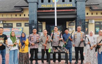 Difasilitasi Anggota DPRD Lutra, 60 Pucuk Senjata Jadi Simbol Damai Warga Munte-Karondang 3 IMG 20260926 WA0024