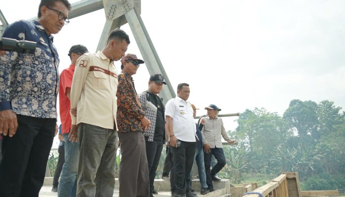 Peninjauan Pembangunan Jembatan Penghubung Luwu-Luwu Utara