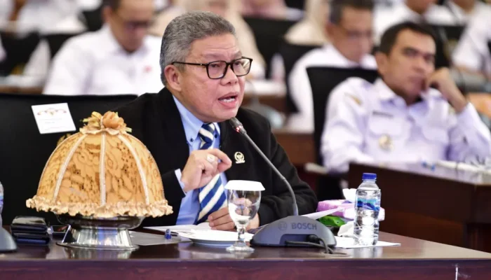 Taufan Pawe Ungkap Persoalan Pelayanan Publik di Daerah, Ombudsman Diminta Berani
