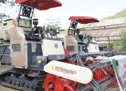 Pemkab Luwu Terima Bantuan Dua Unit Combine Harvester dari Kementerian Pertanian RI
