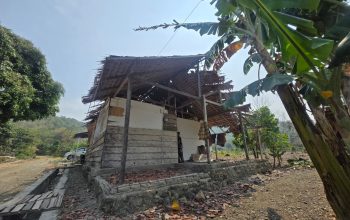 Rumah Tak Layak Huni di Tengah Kemajuan Pembangunan, Potret Kemiskinan di Daerah dengan Tag Line “Bangkit Lebih Cepat” 6 WhatsApp Image 2026 10 08 at 15.55.44 1