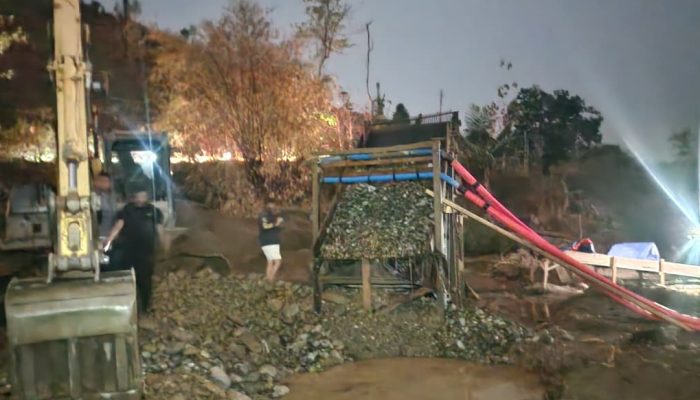 Operasi Gabungan Amankan Alat Berat dan Pelaku PETI Bajo Barat, 1 SST Brimob Back up Ditreskrimsus Polda Sulsel